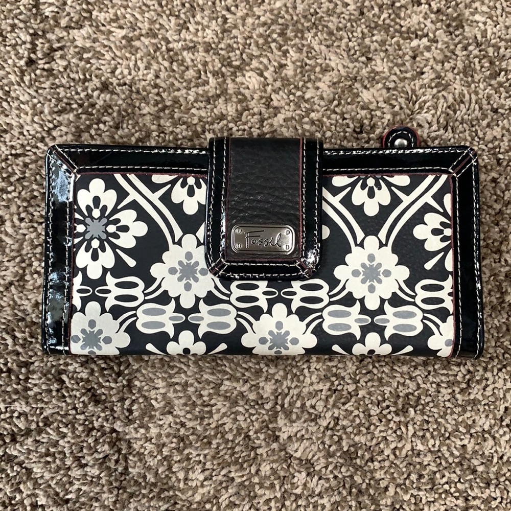 Fossil wallet